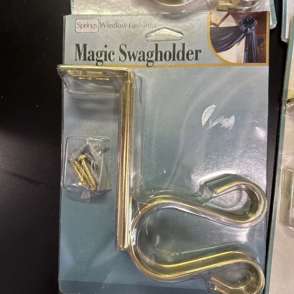 4 pair of Spring Maid Magic Scarfholder/Swagholder curtain drape‎ holder